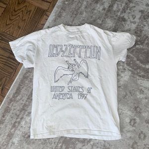 Brandy Melville band tee